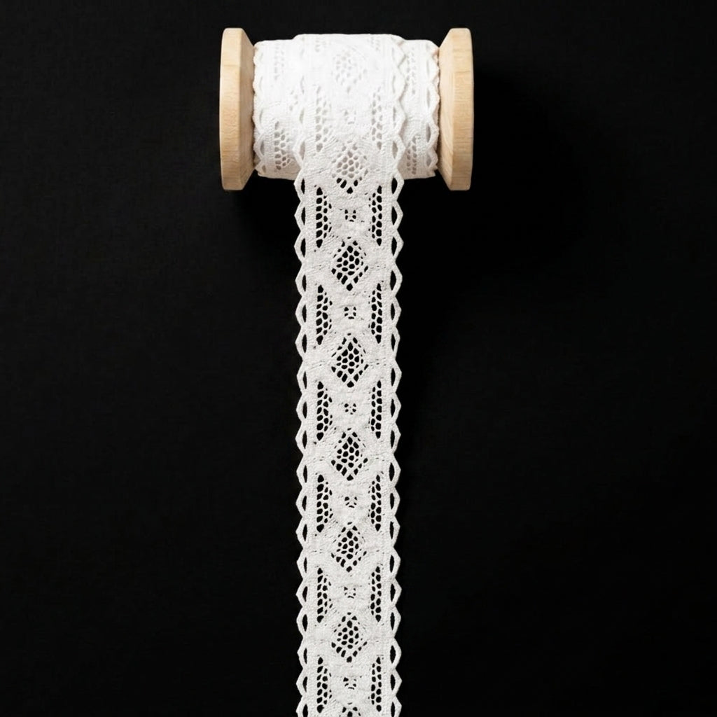 Off White Diamond Eye Design Cotton Crochet Lace Trim - 5 mtr