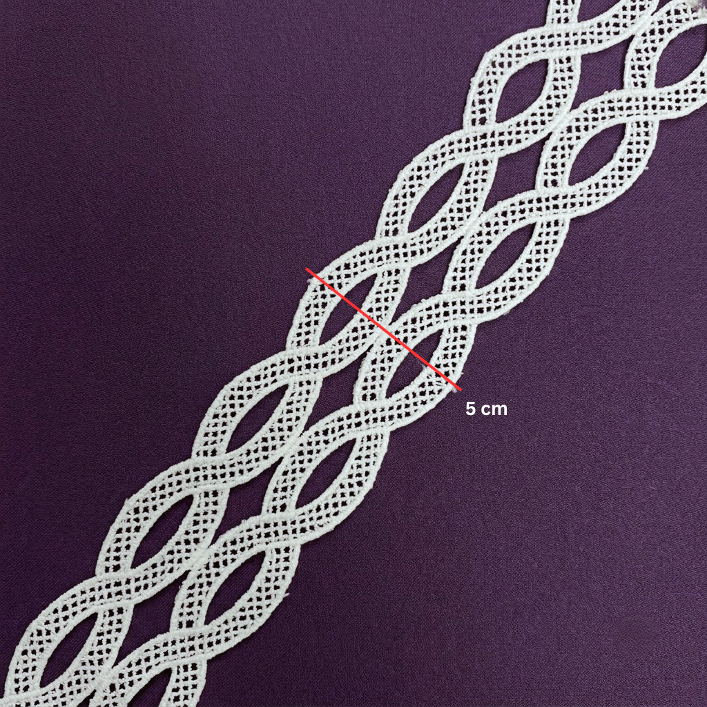Off-White Interlocking Wave Chemical Lace - 5 mtr
