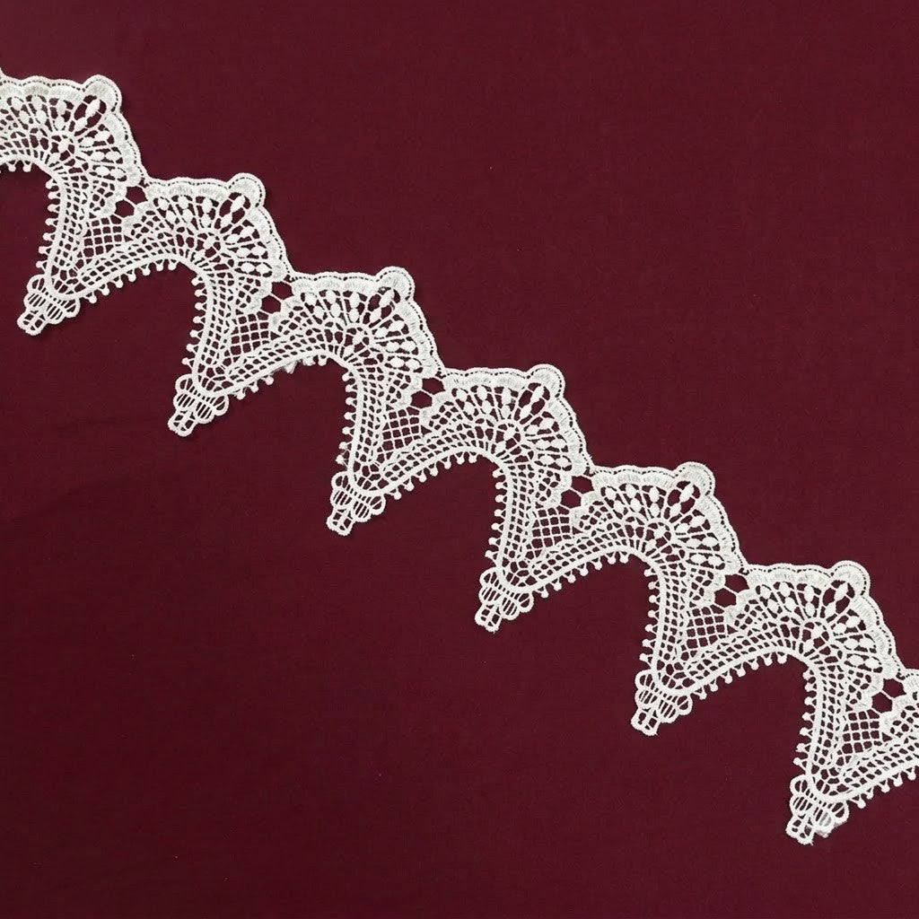 White Webbed Openwork Chemical Lace - 5 mtr