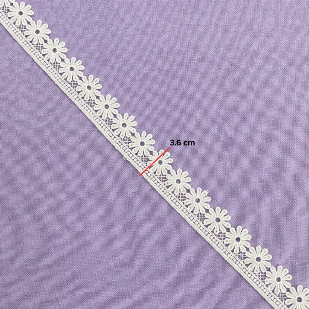 White Daisy Border Chemical Lace - 5 mtr