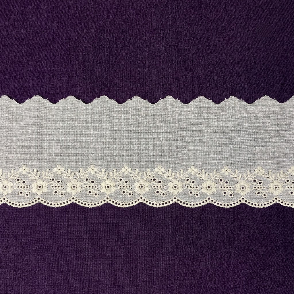 Natural Floral Eyelet Embroidery Schiffli Lace - 5 mtr