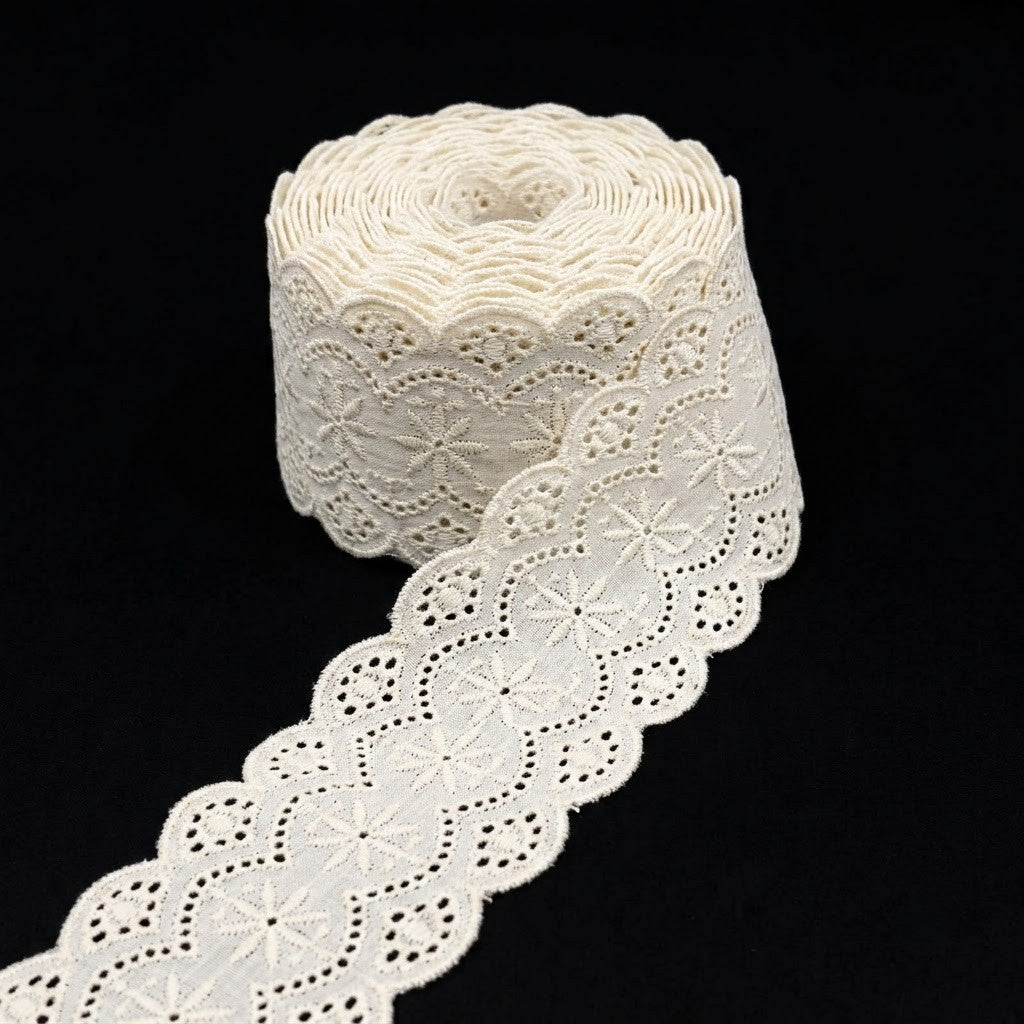 Natural Floral Eyelet Embroidery Schiffli Lace - 5 mtr