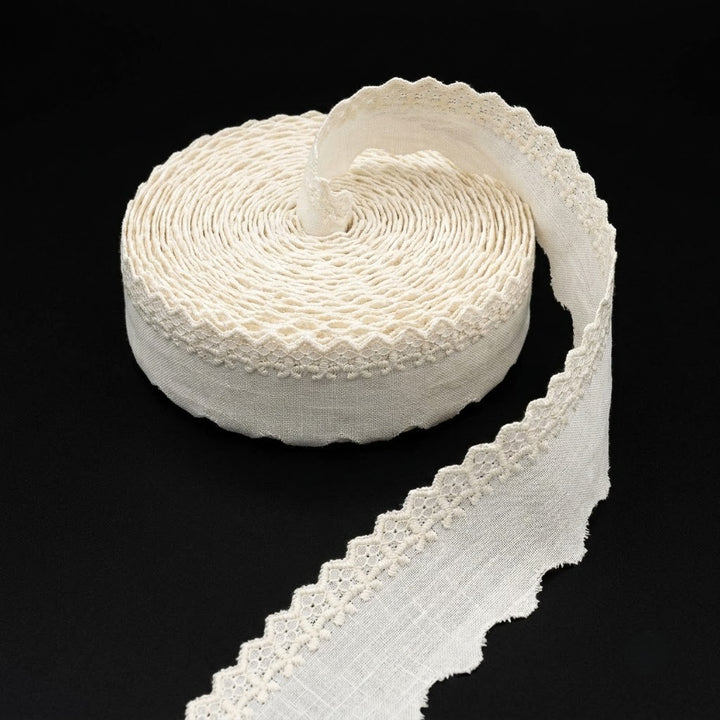 Natural Schiffli Embroidery Lace Scallop Design-5 mtr