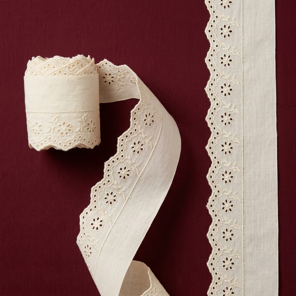 Natural Schiffli Embroidery Lace Daisy Design-5 mtr