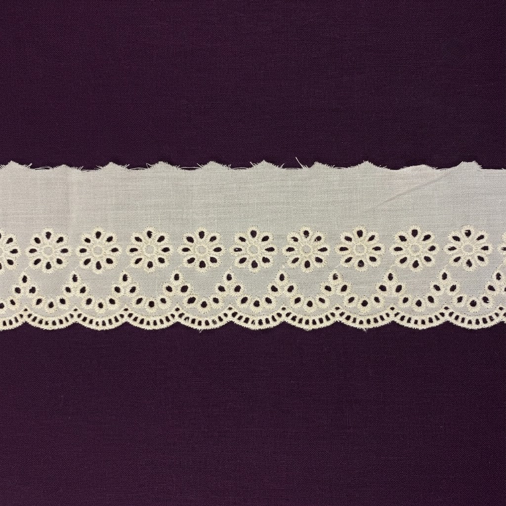 Natural Daisy Eyelet Embroidered Schiffli Lace - 5 mtr