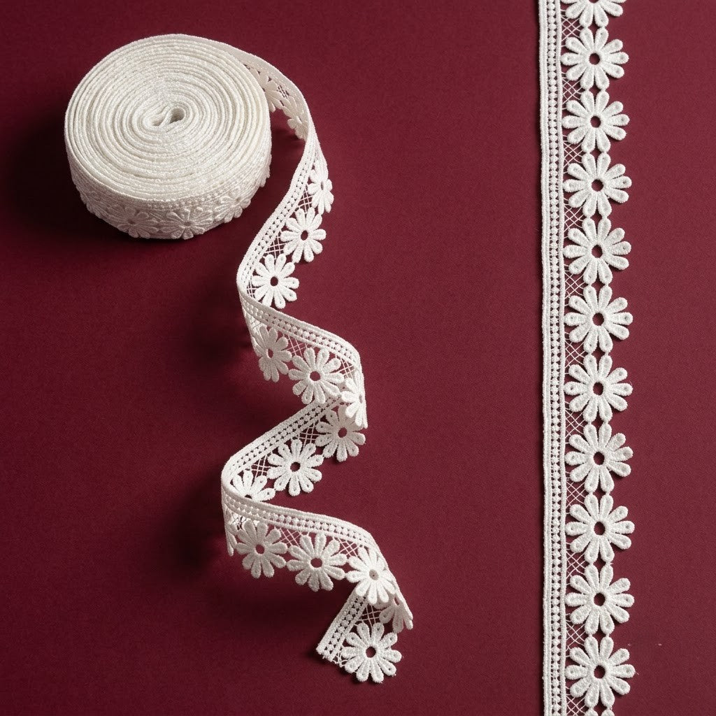 White Daisy Border Chemical Lace - 5 mtr